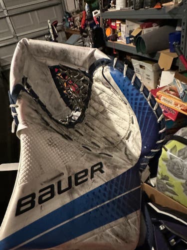 Bauer Vapor X900 Goalie Glove
