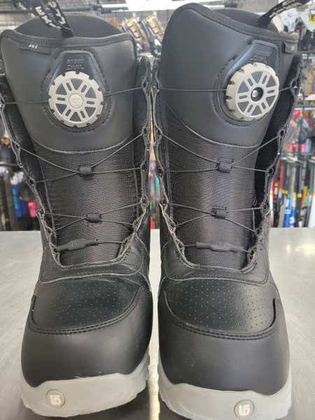 BURTON　JET　ブーツ Used Burton Jet Speed Dial Senior 11 Men's Snowboard Boots