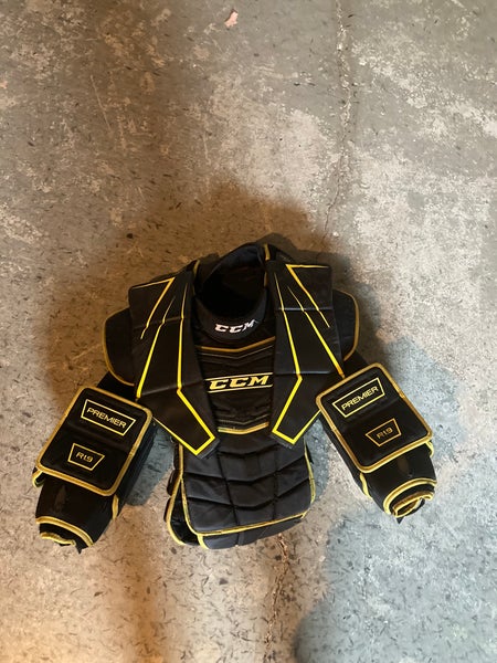 Senior Medium CCM Premier R1.9 Chest Protector