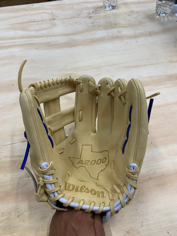 New Wilson A2000 Right Hand Throw Infield Baseball Glove 11.75"