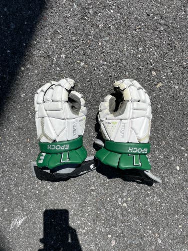 Used Loyola Men’s Epoch Large Lacrosse Gloves