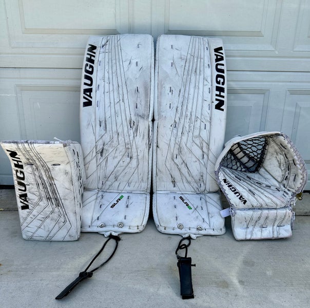 Vaughn SLR 2 Int Goalie Pad Set