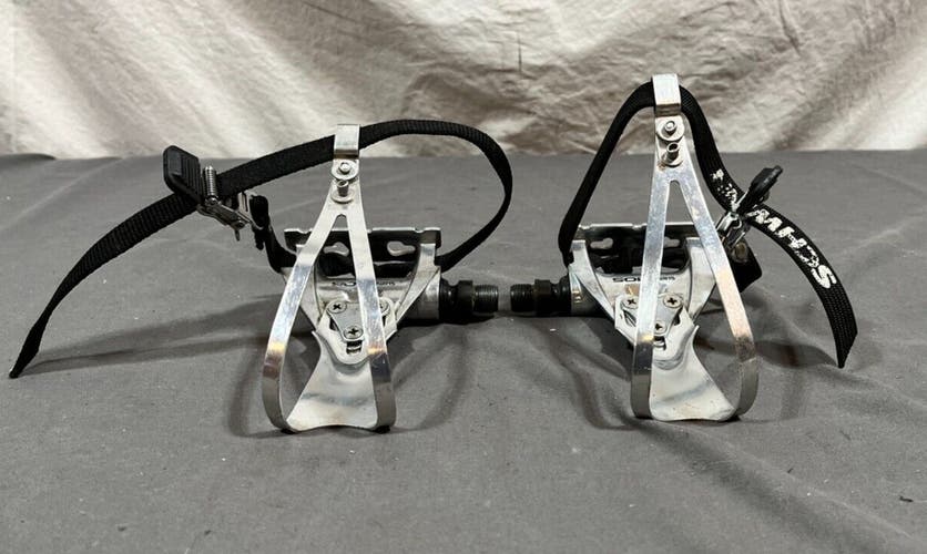 Vintage Shimano 105 PD-1050 Road Bike Pedals & Cages 9/16" Spindle CLEAN