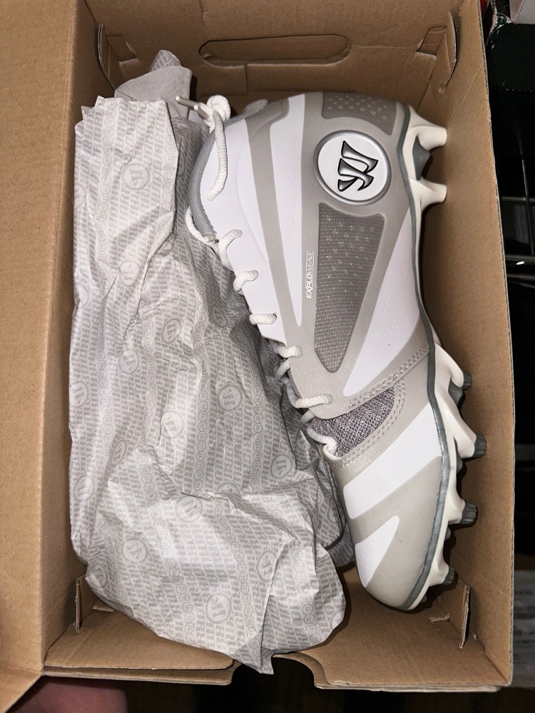 Warrior Burn 7 Cleats (Never Used)