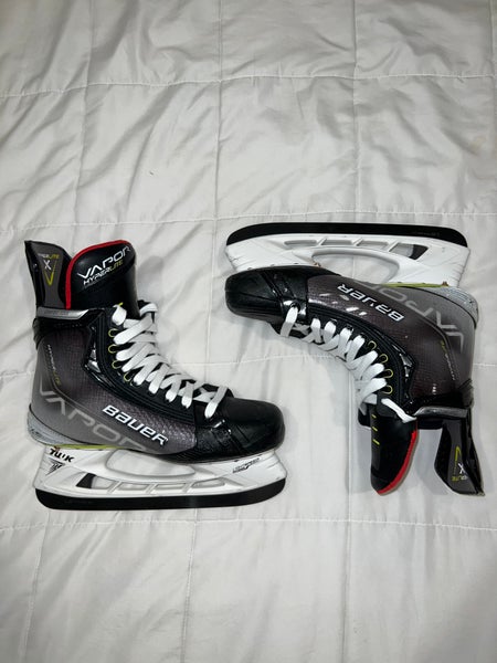 Used Bauer Size 9 Vapor Hyperlite Hockey Skates
