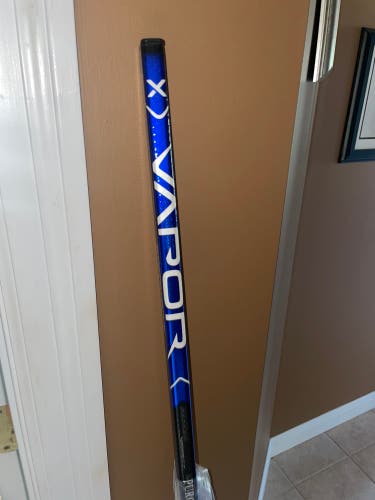 Senior Right Handed P92 Pro Stock Vapor Hyperlite Hockey Stick