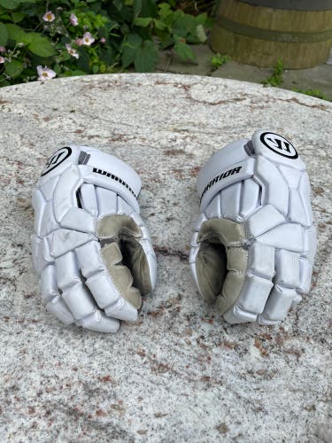 Warrior Medium Burn Lacrosse Gloves