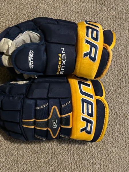 Buffalo colors Bauer Nexus 9000 Gloves 14" Pro Stock