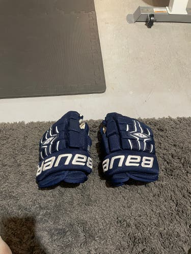 Used Bauer 13" Gloves Navy