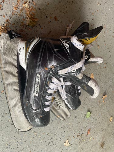 Used Bauer Extra Wide Width   Size 5.5 Supreme 180 Hockey Skates
