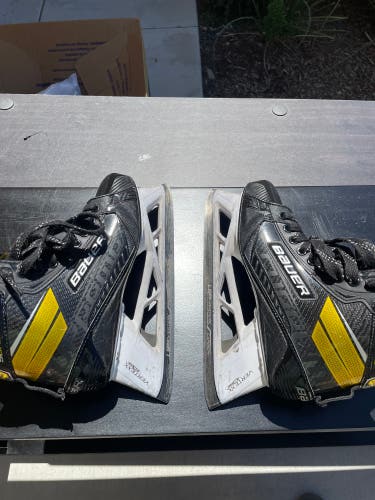 Used Bauer Regular Width Size 8.5 Supreme UltraSonic Hockey Goalie Skates