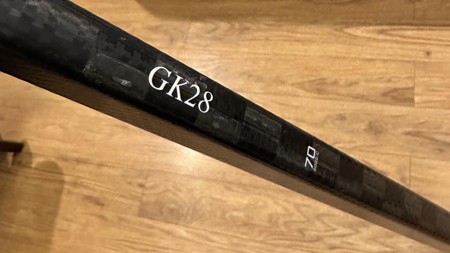 Senior Used Right Handed PRO Red Line (375 G) Hockey Stick - PRO71 Curve (ST: Malkin Pro)