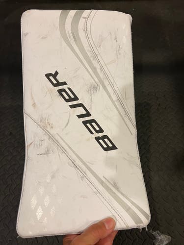 Used Full Right Bauer Vapor X2.7 Glove & Blocker