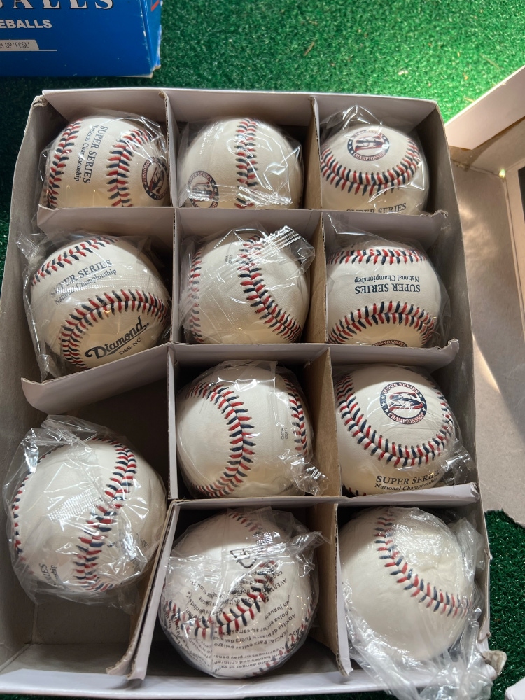 Super SeriesNew Diamond 12 Pack (1 Dozen) Baseballs