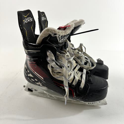 Used Red CCM Super Tacks AS3 Pro Skates | Size 6D | A237