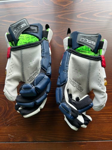 New Player's Maverik 14" Max Lacrosse Gloves