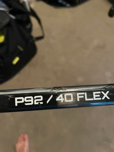 Bauer Hyperlyte hockey stick