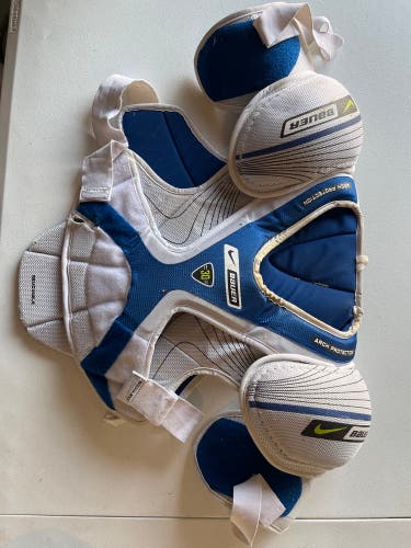 Bauer shoulder pads