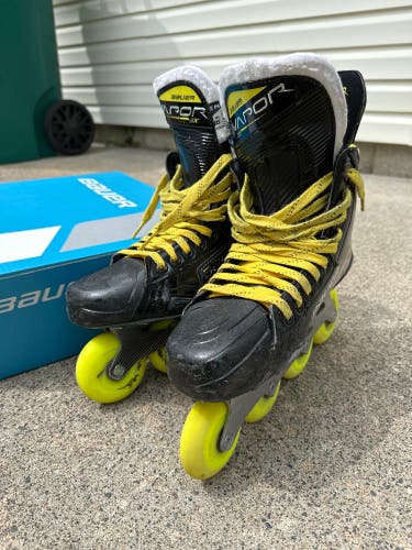 Used Bauer Regular Width  Size 8.5 Vapor 3X Hockey Skates