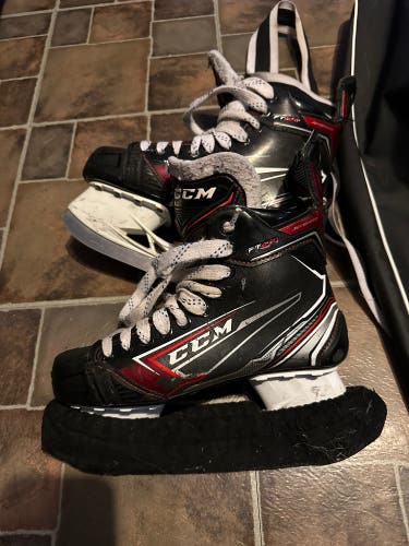 Used CCM Size 7.5 JetSpeed FT470 Hockey Skates