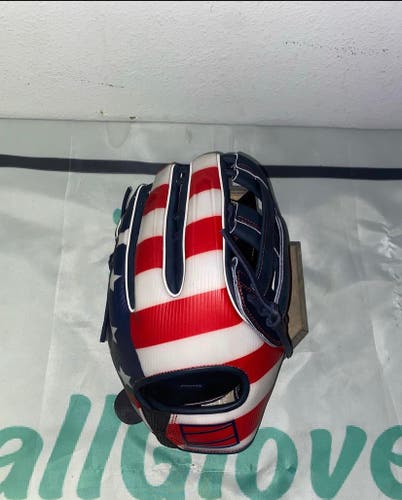 NEW USA LTD REV1X 12.75” Outfield Glove