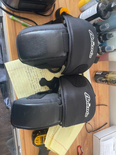 New Brian's Goalie Knee Guards Senior