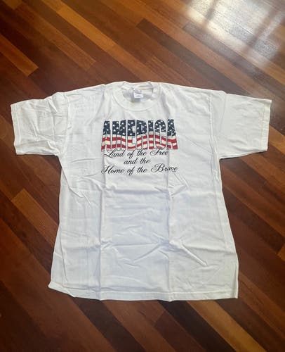 Vintage 1990’s USA America White T- Shirt XL - NEW