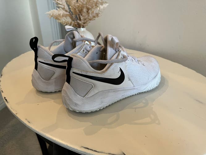 Nike Women’s Air Zoom Hyperace 2 Size 7 White Volleyball Shoes