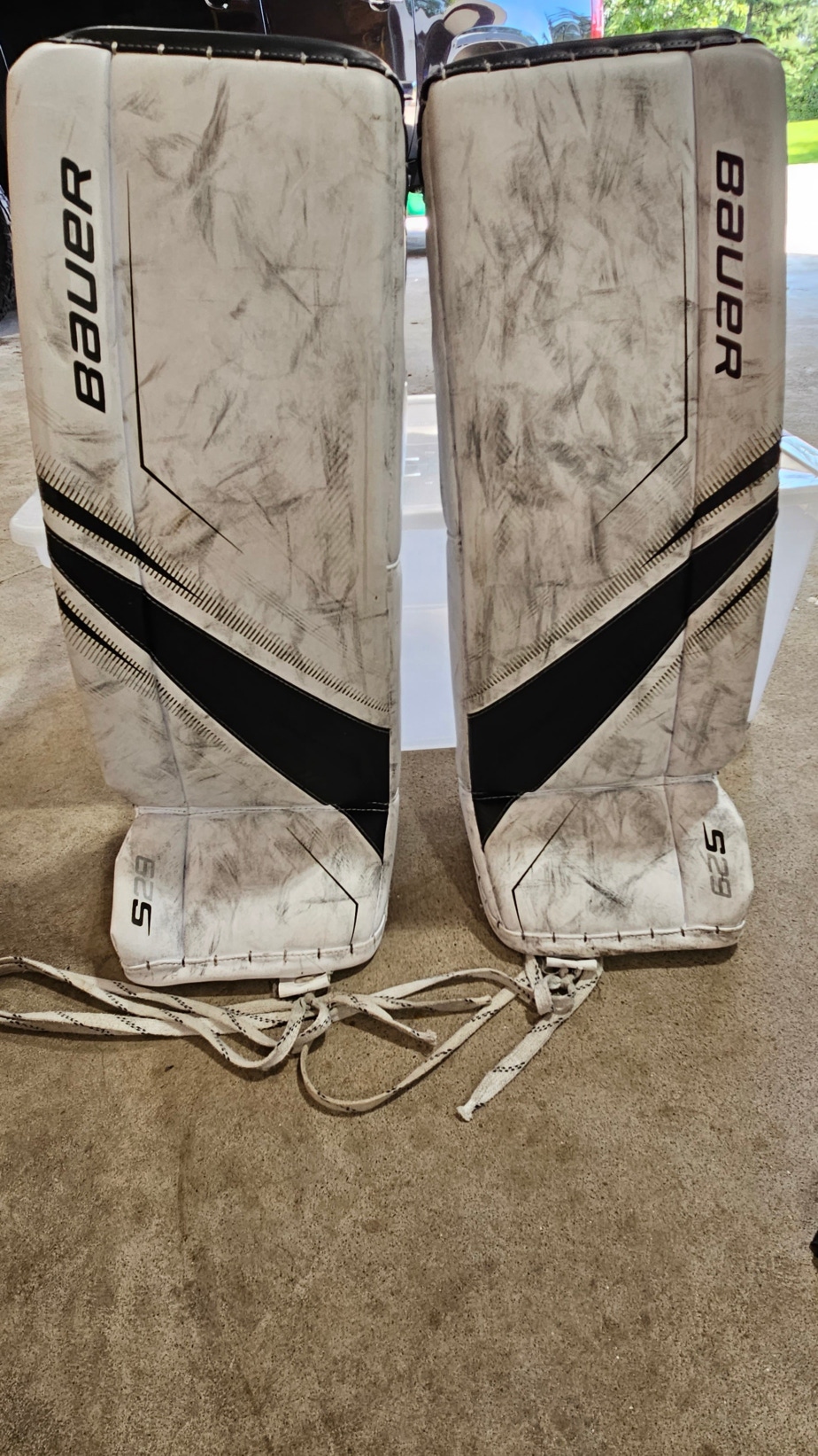 Used Small Bauer Supreme S29 Goalie Leg Pads