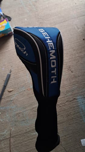 Intech Behemoth Driver 12.5 Loft Oversized head