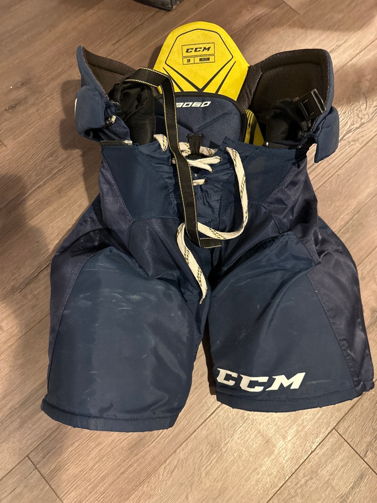 Senior Medium CCM Tacks 9060 Hockey Pants