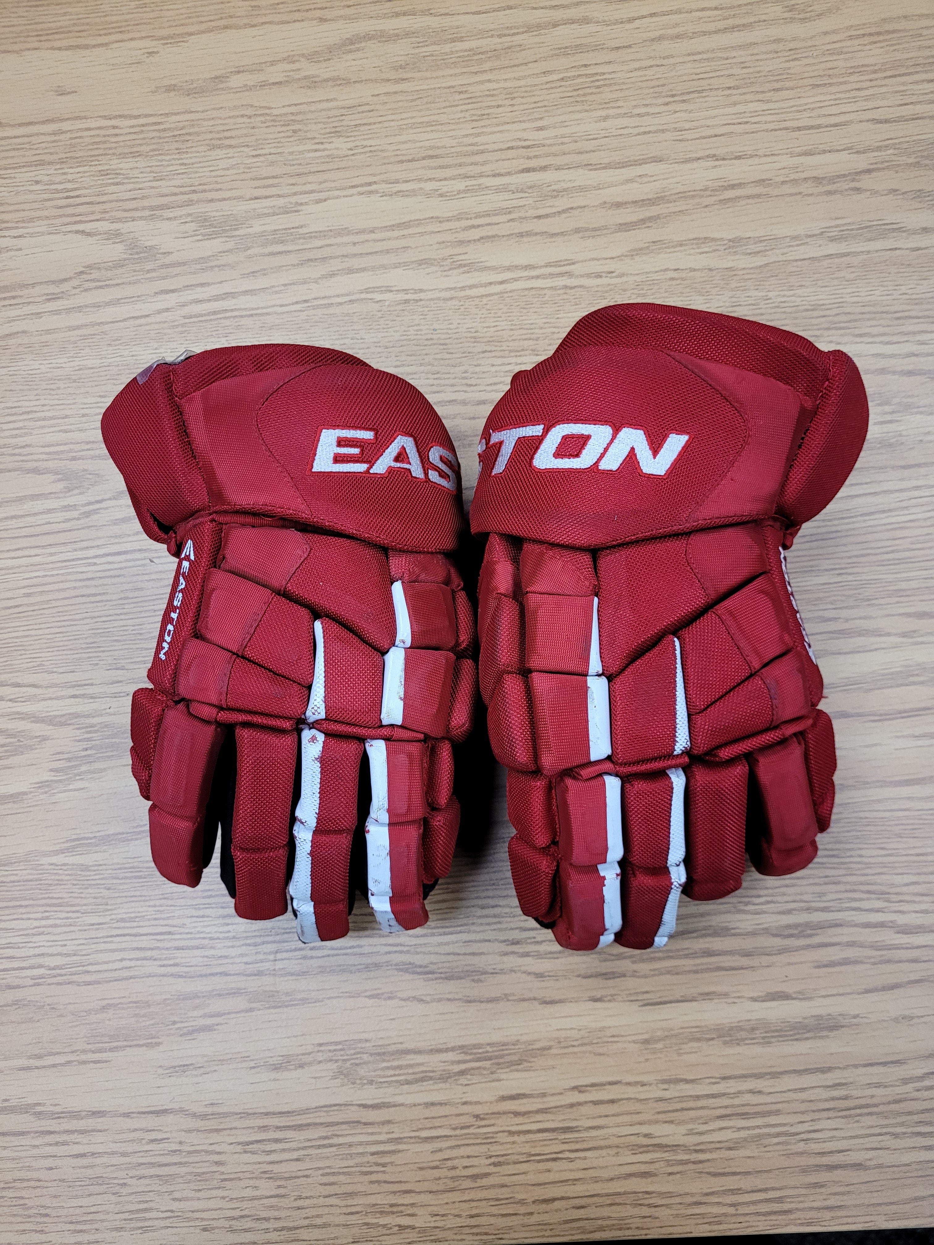 Used Easton Stealth 75s Gloves 15