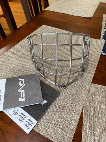 Standard warrior straight bar cage Senior With Dangler