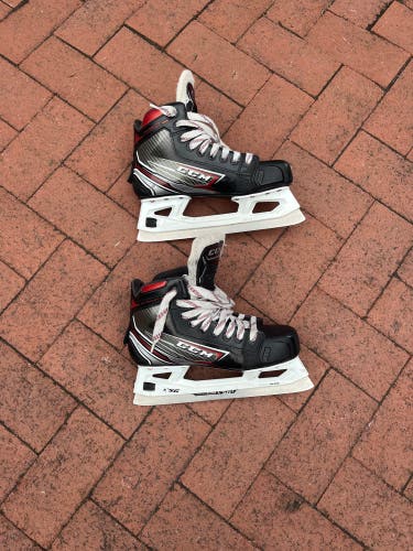 Used CCM FT460 Hockey Goalie Skates Regular Width Size 5
