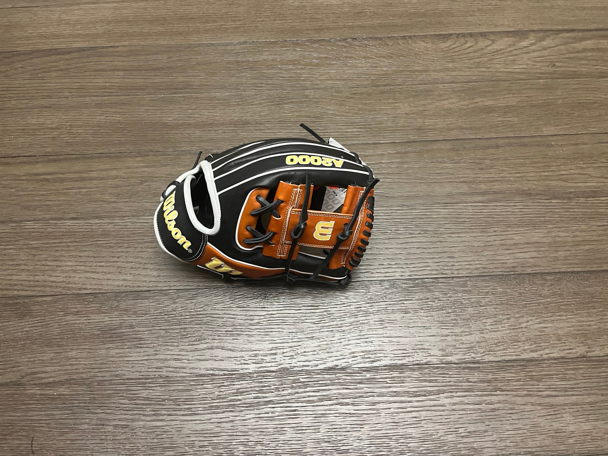 WILSON 2020 A2000 2820SS 12.25 FIRST BASE BASEBALL GLOVE