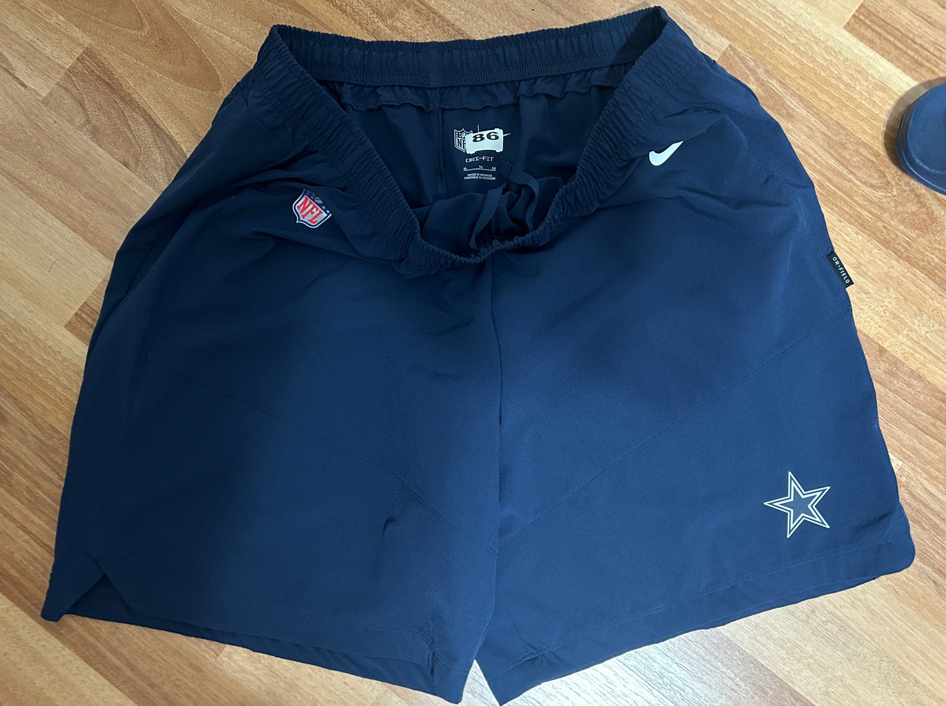 : NFL Dallas Cowboys Mens Nike Dri Fit Crew Top