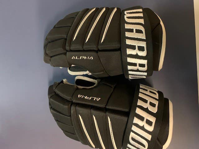 Used Warrior Alpha QX4 Gloves 14"