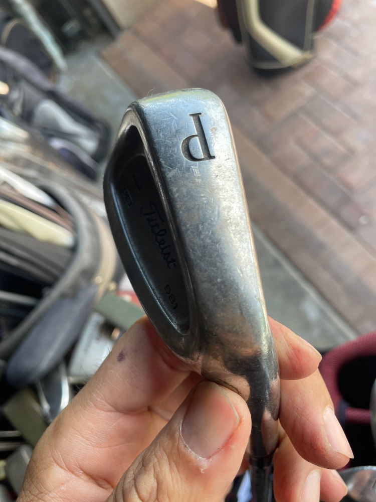 Titleist DCI 981 pitching wedge in RH Used conditions