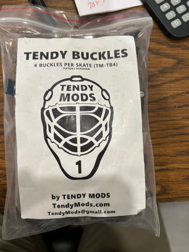 Tendy Buckles By Tendy Mods