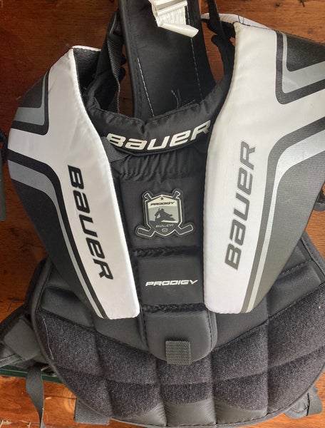 Used Large/Extra Large Bauer Prodigy Goalie Chest Protector
