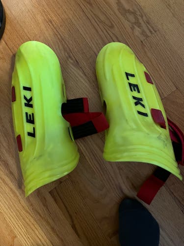 Shin Guards Used Medium Leki Shin Guard