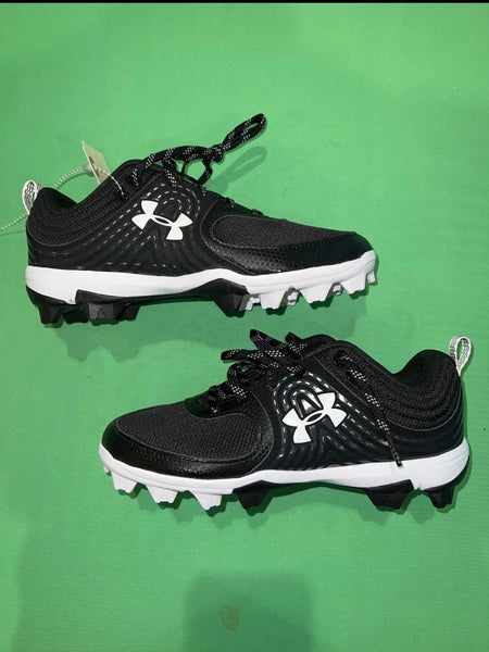 Youth 5.5 (W 6.5) Molded Under Armour Cleats