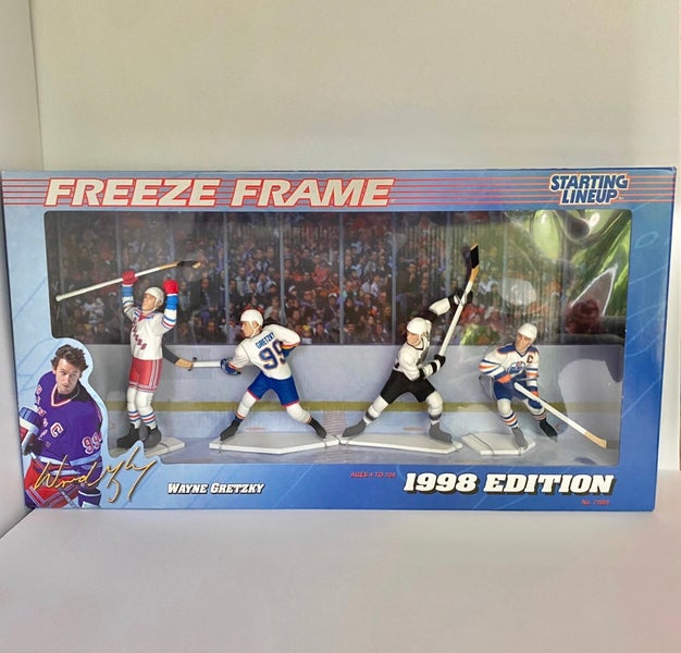 Fresno Falcons 2001-2002 WCHL Hockey Official Game Puck & Wayne Gretzky  Freeze Frame