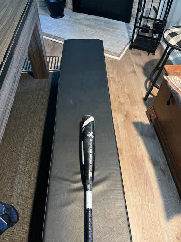 Used USSSA Certified DeMarini (-10) 18 oz 28" CF Glitch Bat