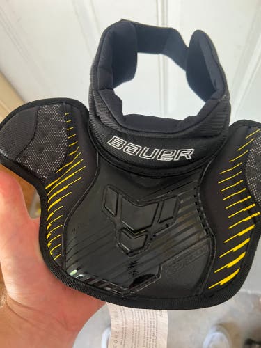 Used Bauer Bauer Jr. Goalie Neck Protector