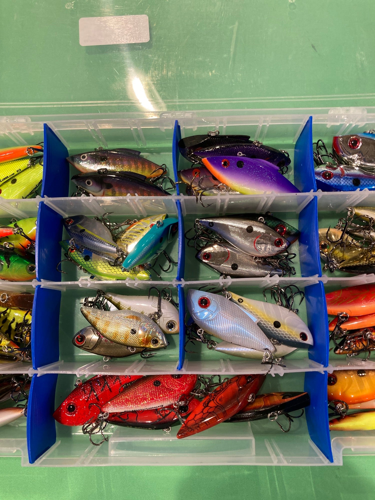 Generic 12 Compartments Mini Fishing Tackle Box Fish Hooks