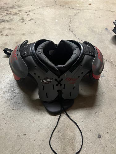 BIKE Youth Medium Shoulder Pads