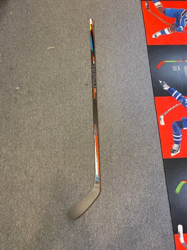 Senior Right Handed W28 Covert QR Edge GRIP Hockey Stick