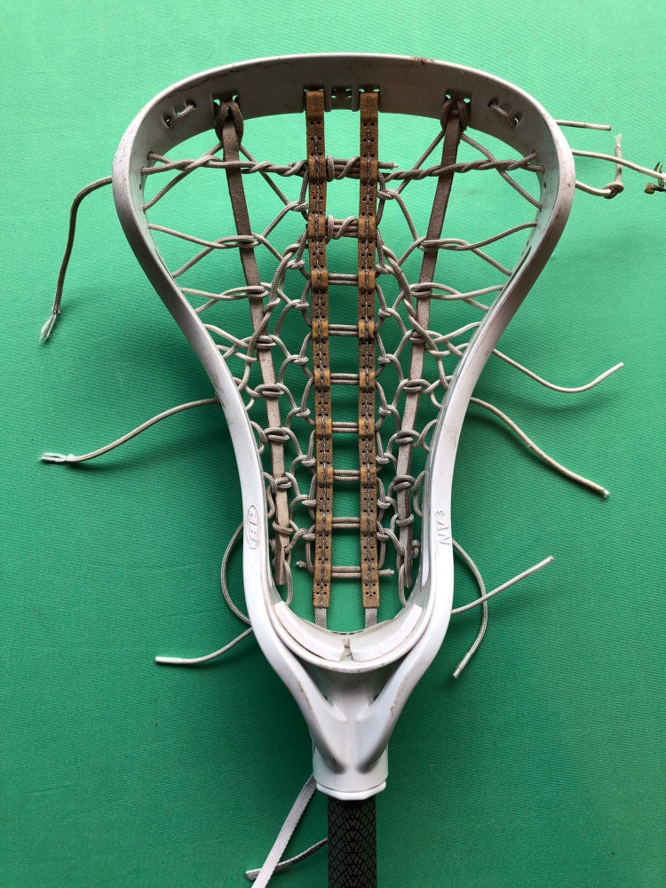 Used deBeer NV3 Complete Women's Lacrosse Stick
