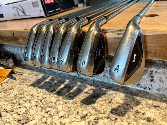 Used Right Handed Regular Flex Steel Shaft M4 Iron Set